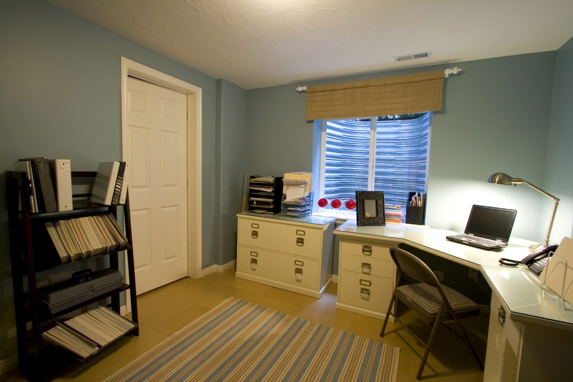 setting-up-an-ideal-home-office